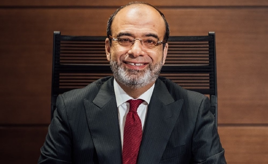 محمد عبدالفضيل.. بوابة العمل الخيري